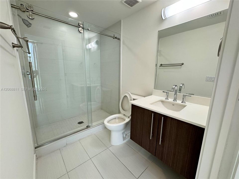 For Sale: $570,000 (3 beds, 3 baths, 1556 Square Feet)