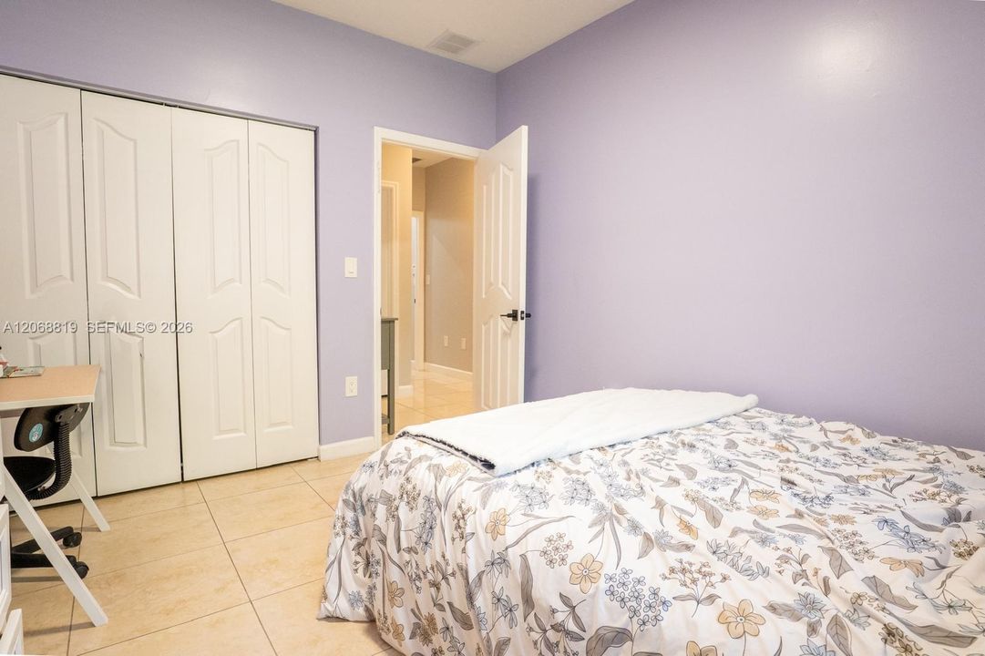 For Rent: $3,800 (3 beds, 2 baths, 1684 Square Feet)