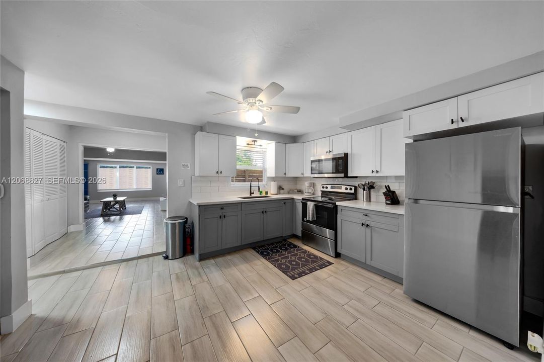 For Sale: $625,000 (3 beds, 2 baths, 1679 Square Feet)