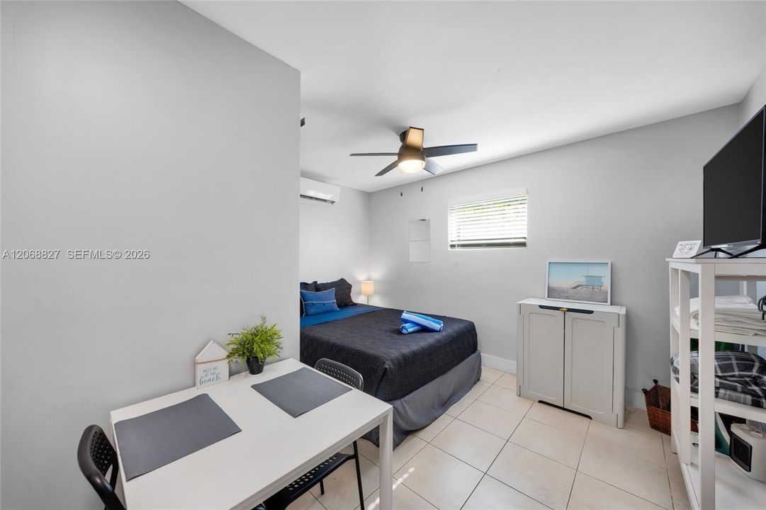 For Sale: $625,000 (3 beds, 2 baths, 1679 Square Feet)