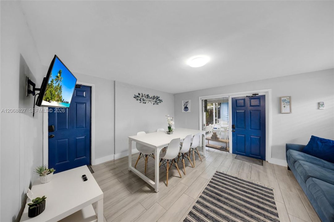 For Sale: $625,000 (3 beds, 2 baths, 1679 Square Feet)