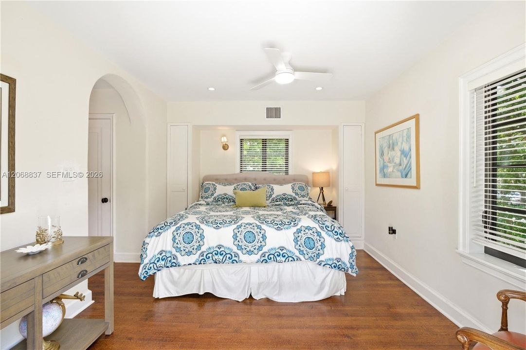 For Sale: $4,200,000 (5 beds, 4 baths, 3386 Square Feet)