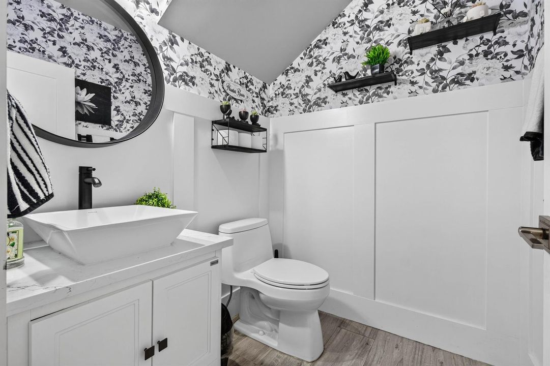 037-3725CypressLakeDrive-LakeWorth-FL-33