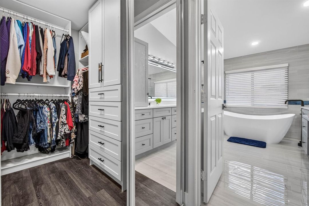 032-3725CypressLakeDrive-LakeWorth-FL-33