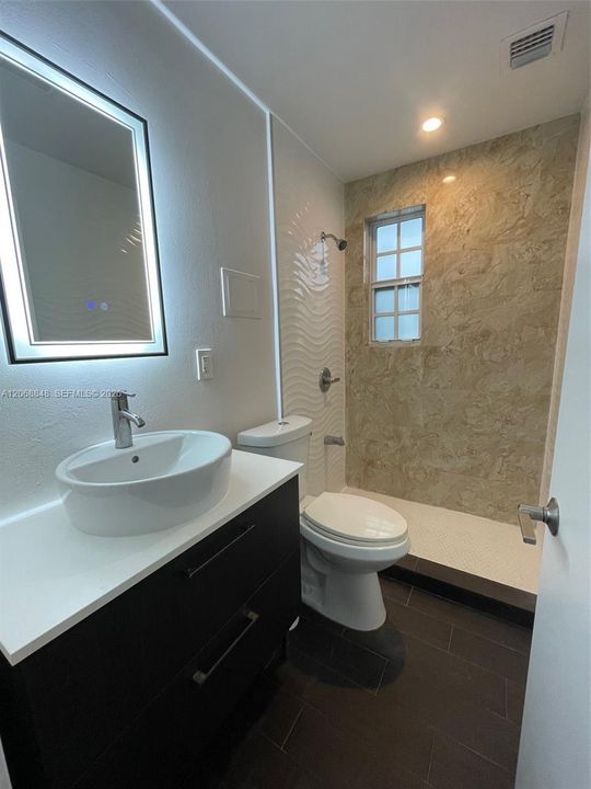 For Rent: $5,950 (3 beds, 2 baths, 2036 Square Feet)