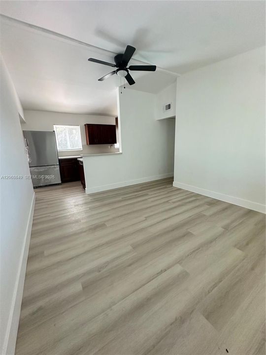For Rent: $3,950 (4 beds, 2 baths, 1473 Square Feet)