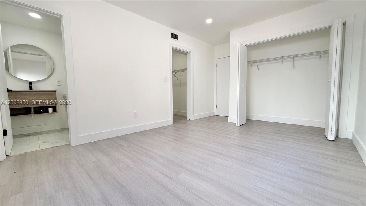 Active With Contract: $3,200 (2 beds, 2 baths, 1100 Square Feet)
