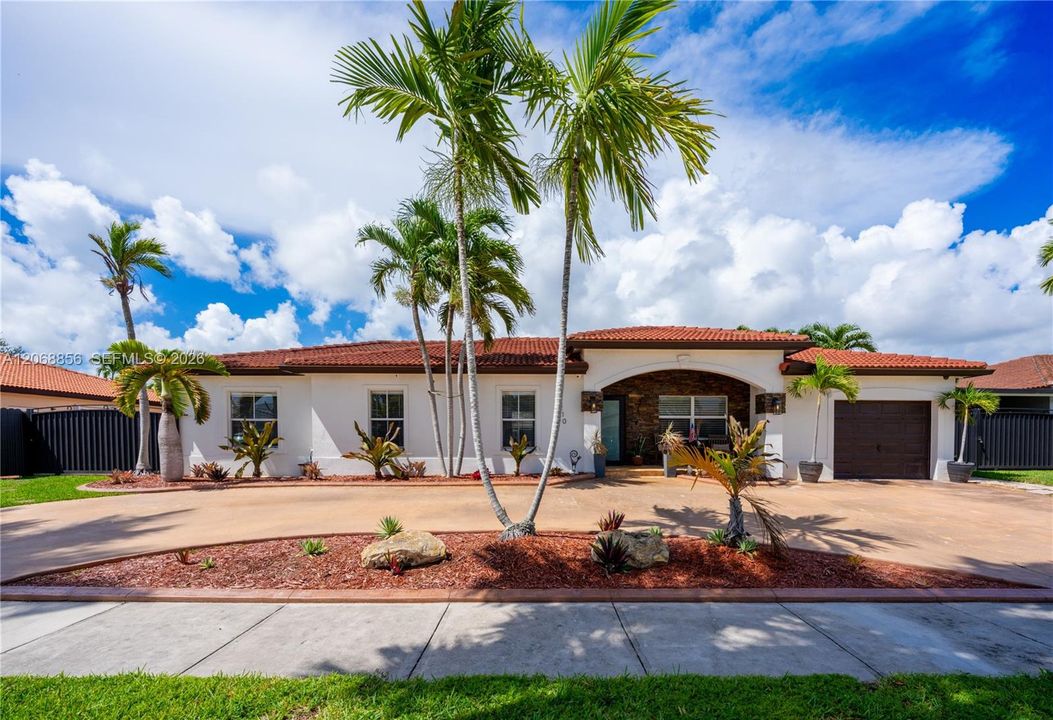 For Sale: $989,000 (4 beds, 3 baths, 2607 Square Feet)