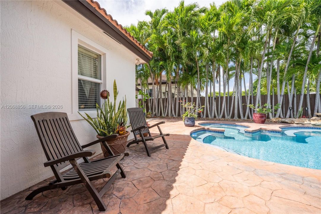 For Sale: $989,000 (4 beds, 3 baths, 2607 Square Feet)