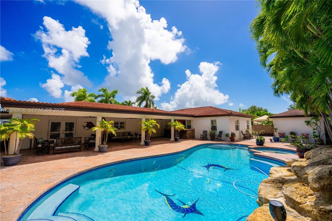 For Sale: $989,000 (4 beds, 3 baths, 2607 Square Feet)