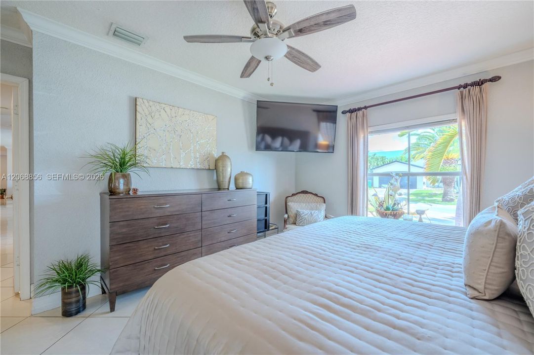 For Sale: $989,000 (4 beds, 3 baths, 2607 Square Feet)