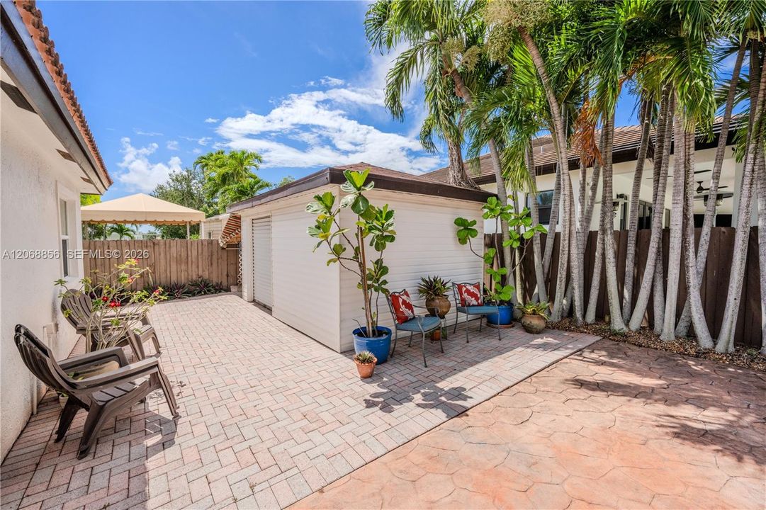 For Sale: $989,000 (4 beds, 3 baths, 2607 Square Feet)