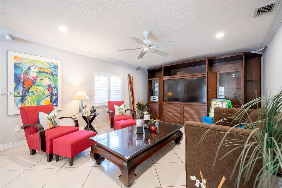 For Sale: $989,000 (4 beds, 3 baths, 2607 Square Feet)