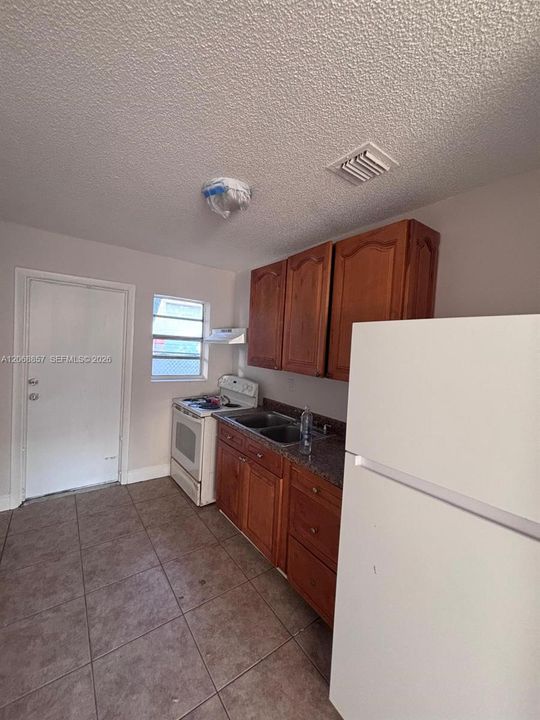 For Rent: $1,950 (2 beds, 1 baths, 0 Square Feet)