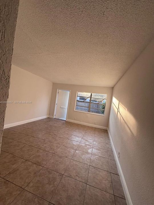 For Rent: $1,950 (2 beds, 1 baths, 0 Square Feet)