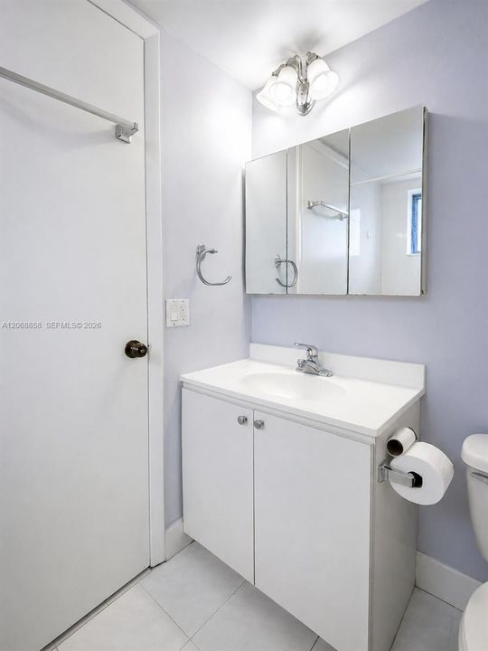 For Sale: $224,999 (2 beds, 2 baths, 812 Square Feet)