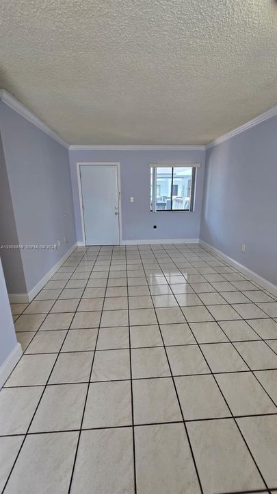 For Sale: $224,999 (2 beds, 2 baths, 812 Square Feet)
