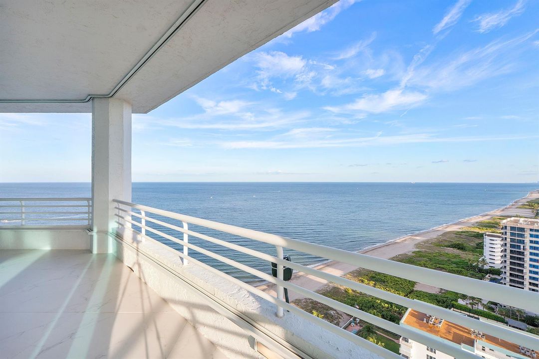 Oceanviews on the SouthEast corner
