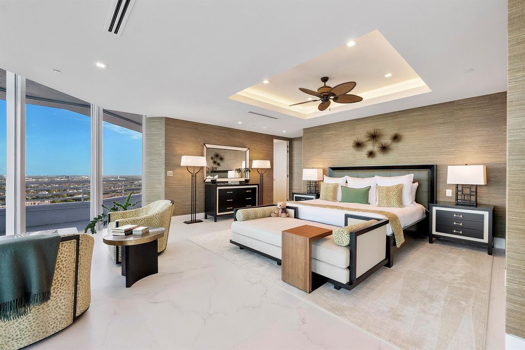 The Primary Suite an Oceanfront Retreat