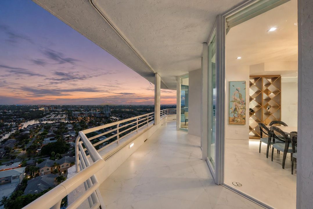 Direct Ocean & Intracoastal views
