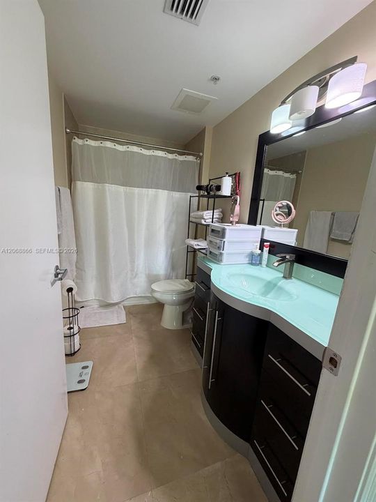 For Sale: $475,000 (2 beds, 2 baths, 1467 Square Feet)