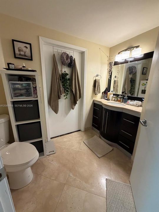 For Sale: $475,000 (2 beds, 2 baths, 1467 Square Feet)