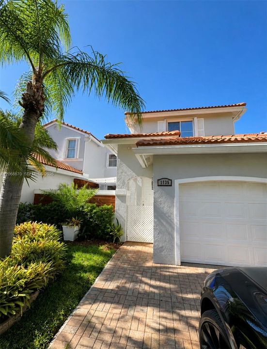 En Venta: $599,500 (2 camas, 2 baños, 1456 Pies cuadrados)