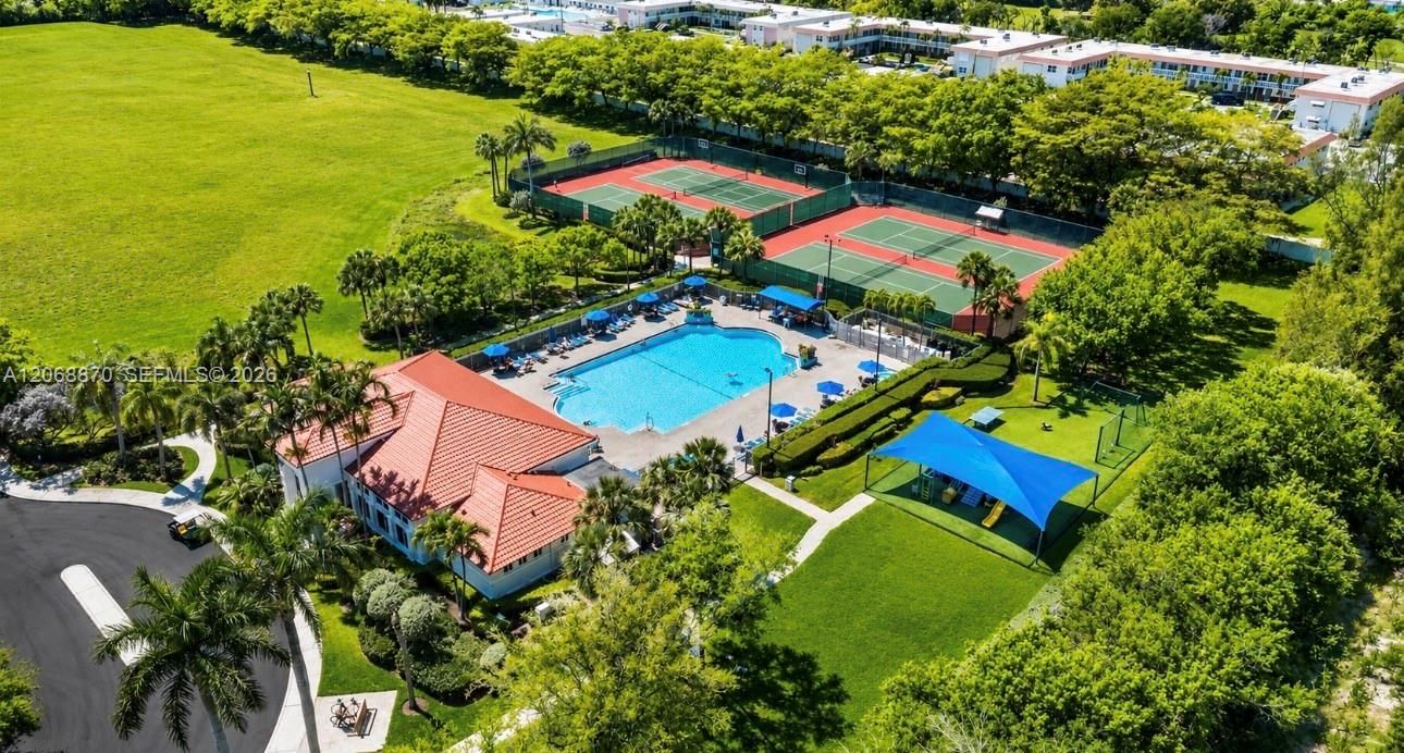 En Venta: $599,500 (2 camas, 2 baños, 1456 Pies cuadrados)