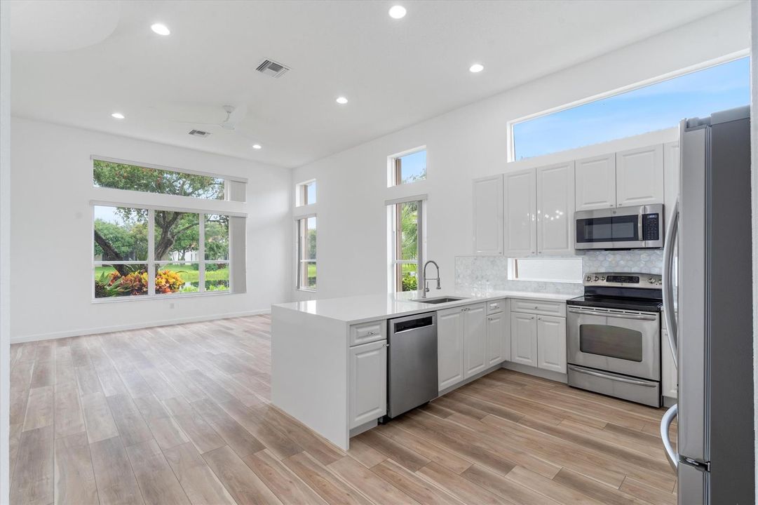 11-6830 Fiji Circle Boynton Beach, FL-10