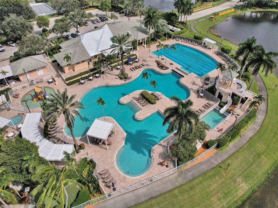 For Rent: $3,900 (3 beds, 2 baths, 1662 Square Feet)