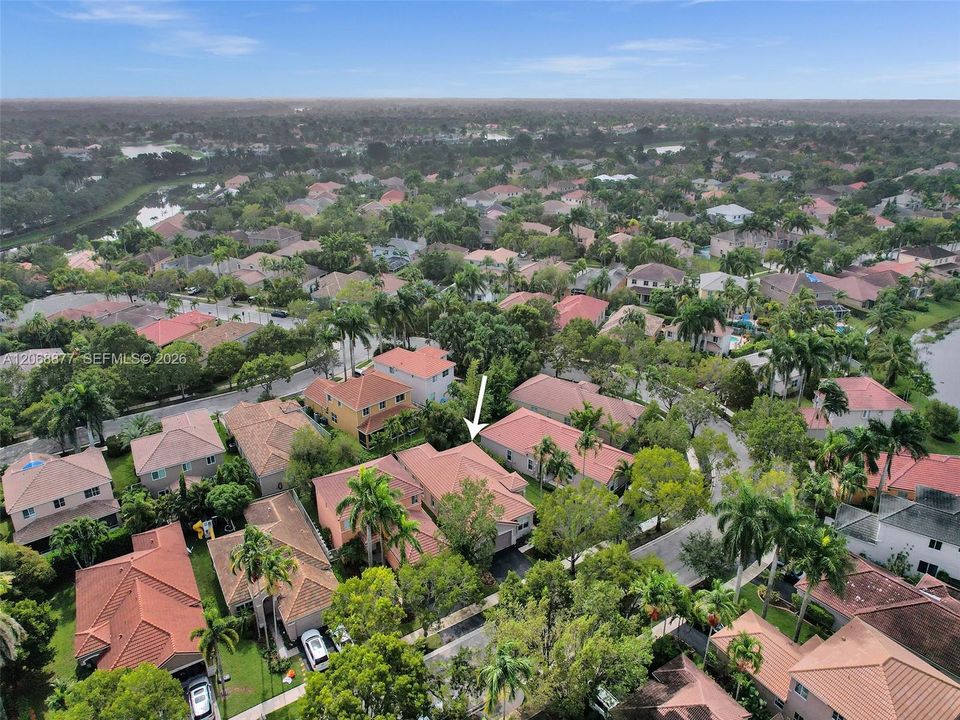 For Rent: $3,900 (3 beds, 2 baths, 1662 Square Feet)