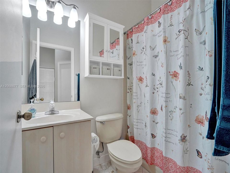 For Rent: $3,900 (3 beds, 2 baths, 1662 Square Feet)