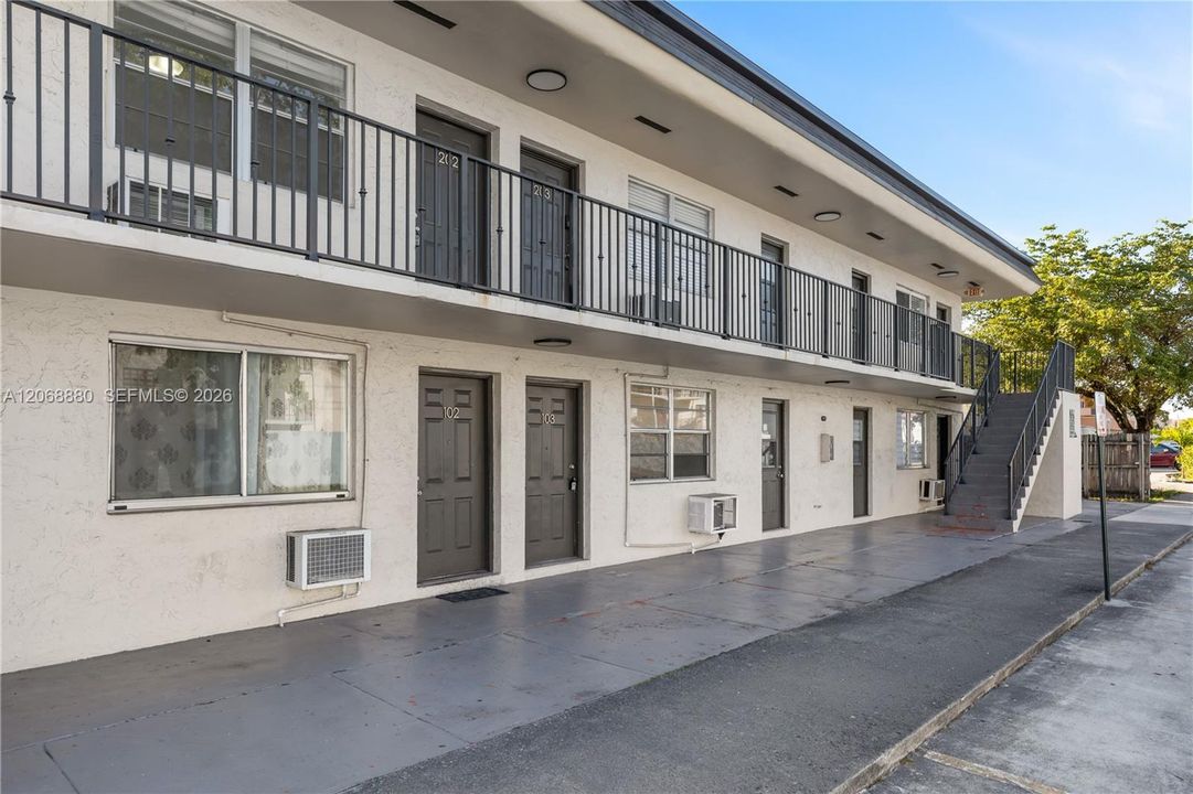 For Rent: $2,100 (2 beds, 1 baths, 6756 Square Feet)