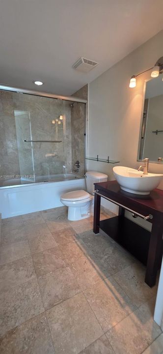 В аренду: $3,400 (2 спален, 2 ванн, 920 Квадратных фут)