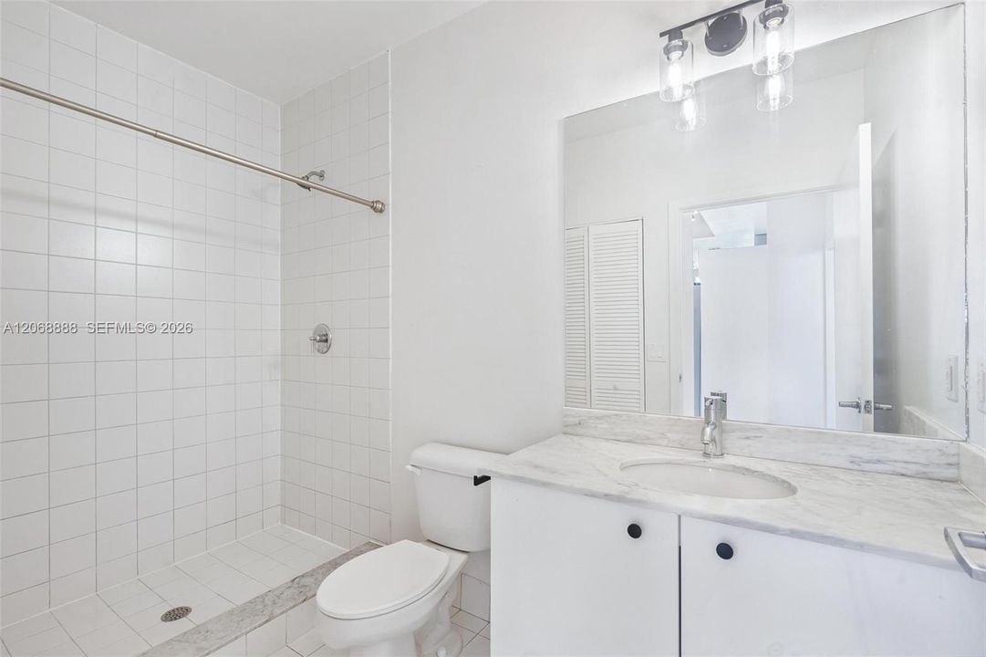 2nd Bathroom