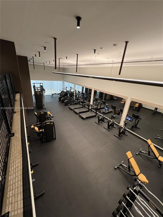For Sale: $550,000 (1 beds, 1 baths, 468 Square Feet)