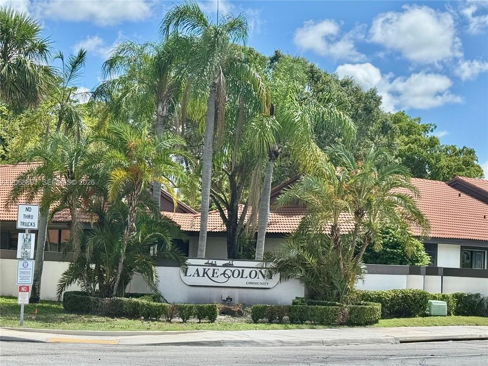For Rent: $2,550 (2 beds, 2 baths, 1237 Square Feet)
