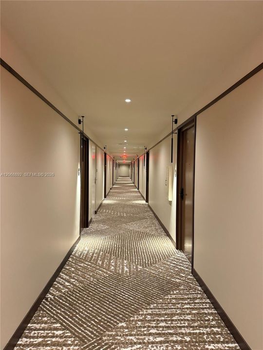 For Rent: $5,500 (2 beds, 2 baths, 975 Square Feet)