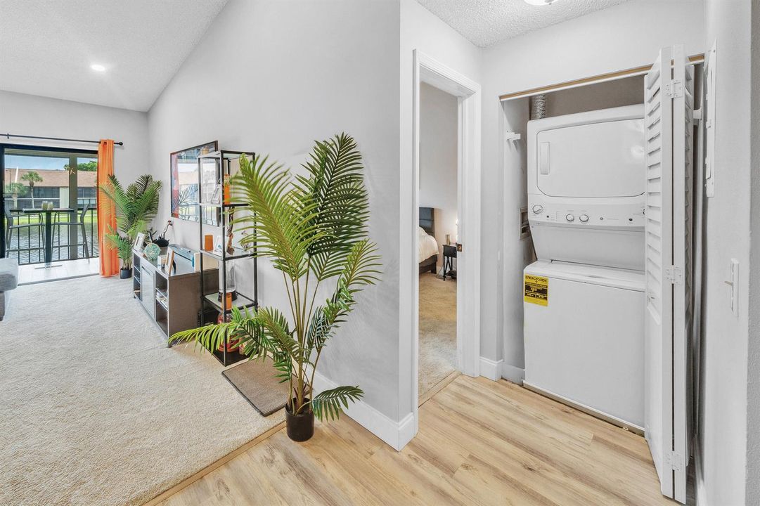 8 Laundry Closet (1)