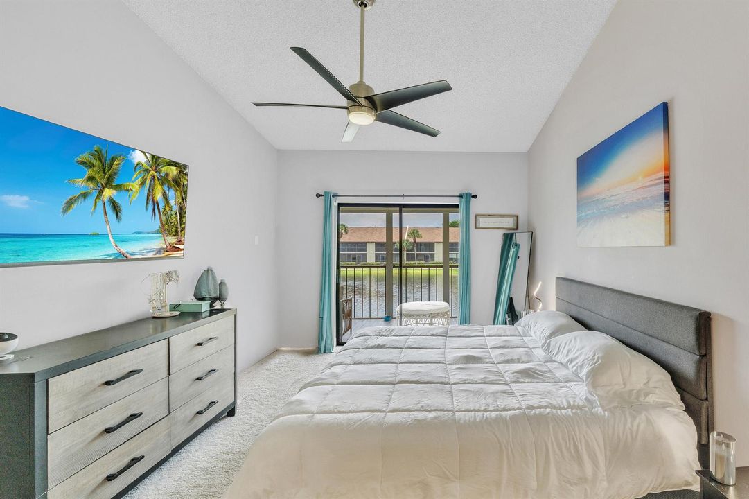 15 Primary Bedroom