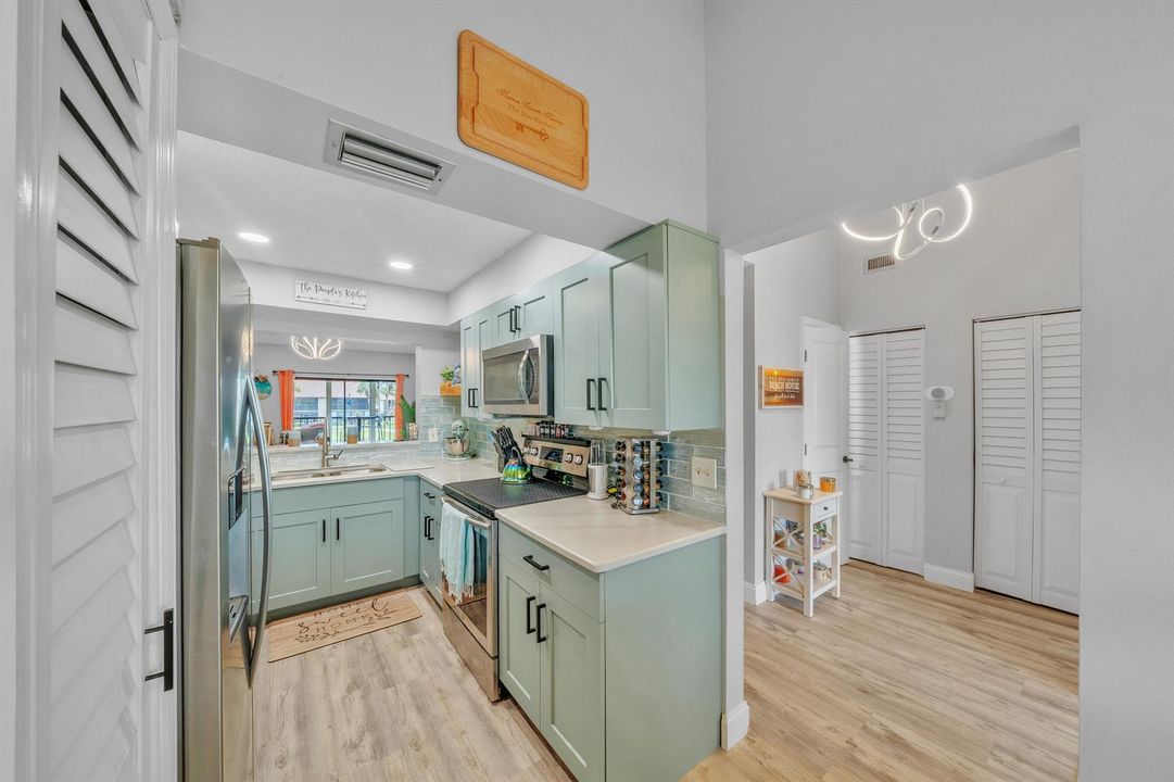 5 Kitchen (2)