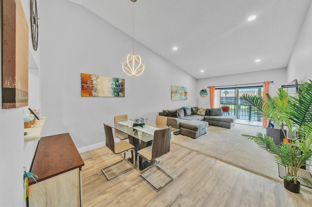 7 Dining Area (1)
