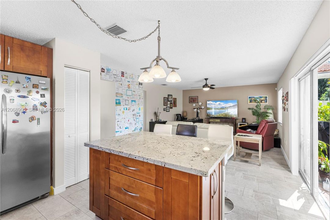 For Rent: $3,700 (3 beds, 2 baths, 1529 Square Feet)