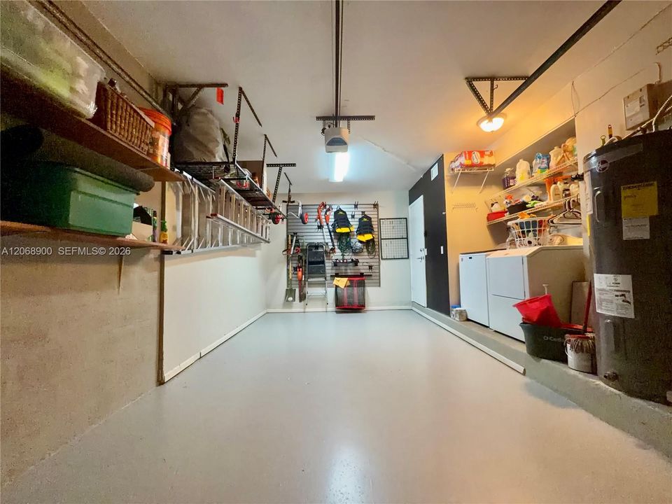Recently Rented: $3,500 (3 beds, 2 baths, 1529 Square Feet)