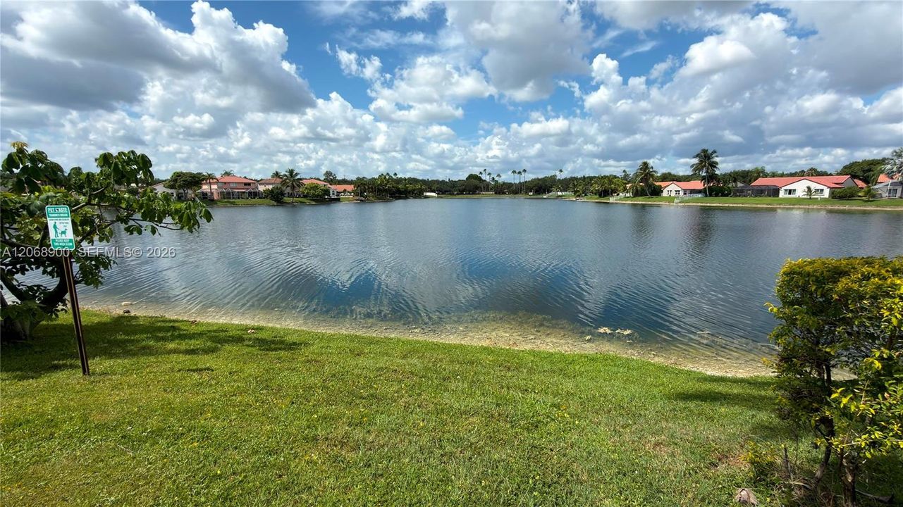 Recently Rented: $3,500 (3 beds, 2 baths, 1529 Square Feet)