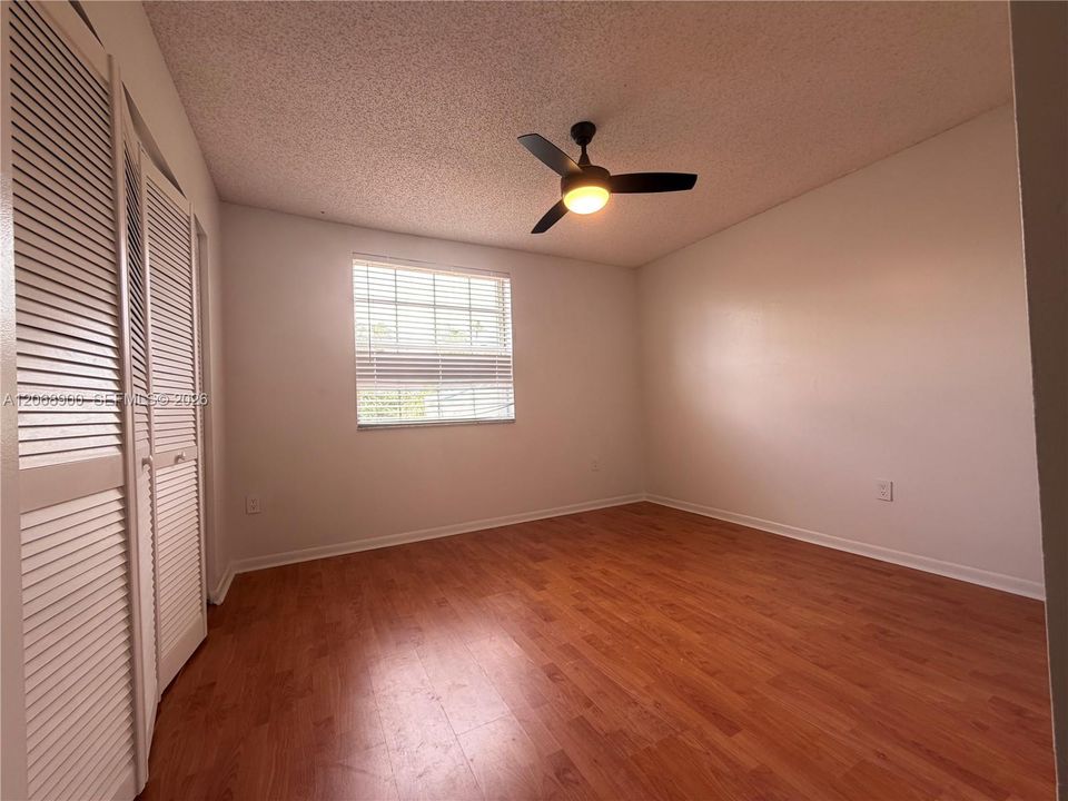 Recently Rented: $3,500 (3 beds, 2 baths, 1529 Square Feet)
