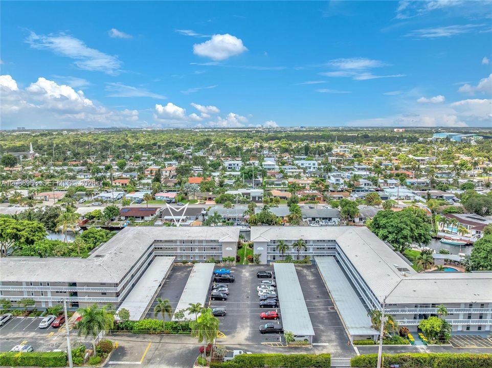 For Sale: $230,000 (2 beds, 2 baths, 1020 Square Feet)