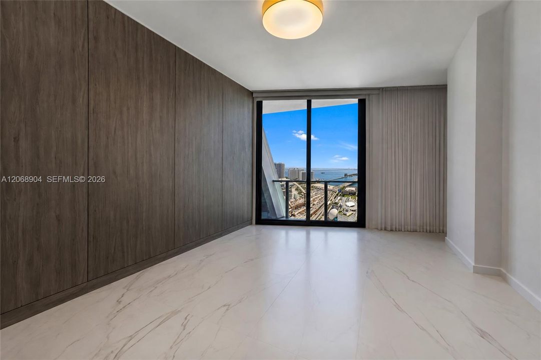В аренду: $35,000 (4 спален, 5 ванн, 4635 Квадратных фут)