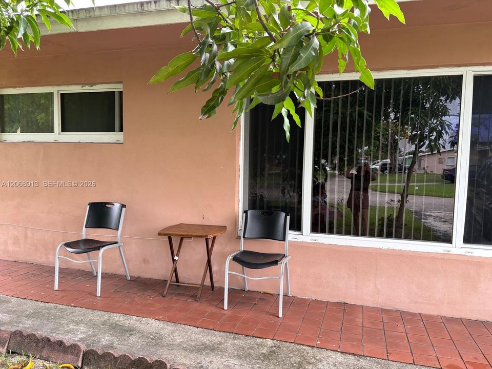 En Venta: $360,000 (2 camas, 1 baños, 955 Pies cuadrados)
