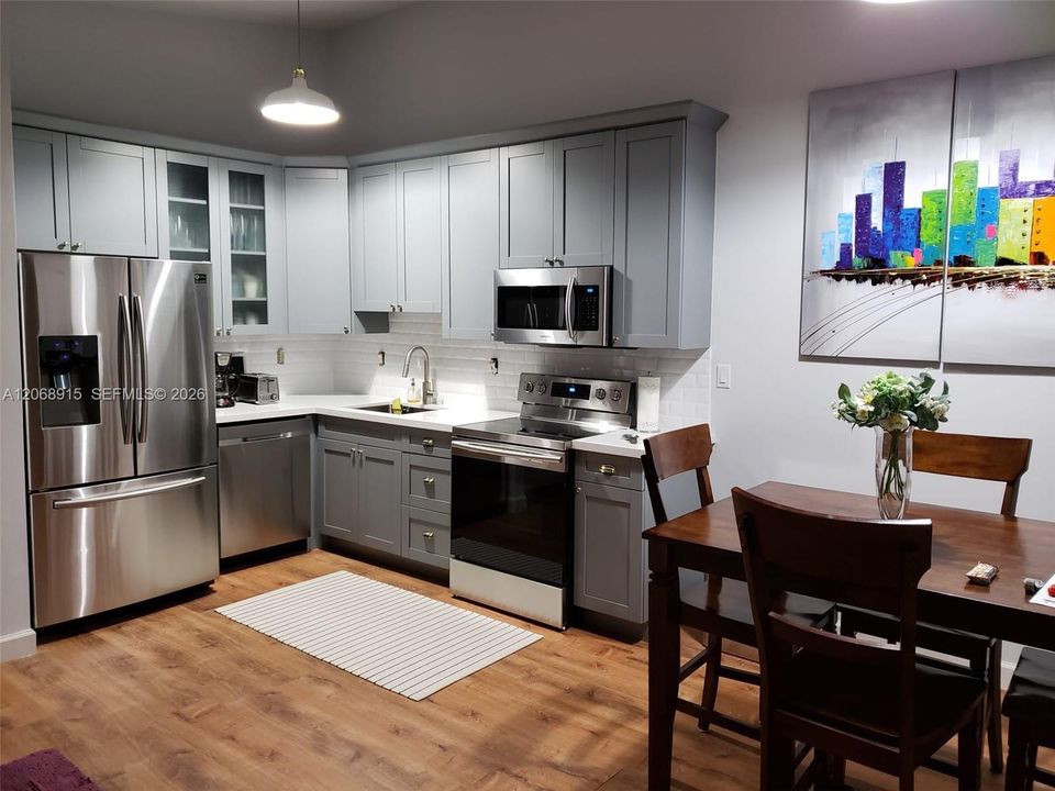 For Rent: $3,300 (3 beds, 2 baths, 1060 Square Feet)